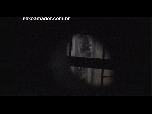 ❤️ Блонді таємно знімає на відео сусідський вуайерист, прихований за порожнистими цеглами ❤️❌ Супер секс на порно uk.rionews.top ❤